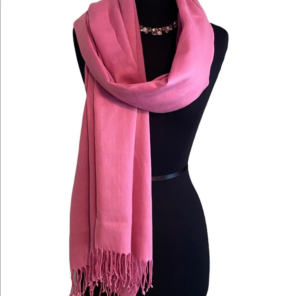 ***SOLD***SCARF Fringed Rose Pink Size Large